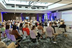 Mobilni_foto_Dialog_2025_061